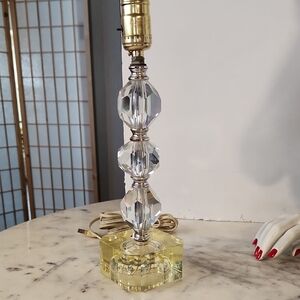 Vintage | Regency Faceted Cut Crystal Boudoir Lamp